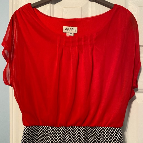 EN FOCUS PETITE red & navy w/ white polka dot dress size: 8p - Picture 2 of 6